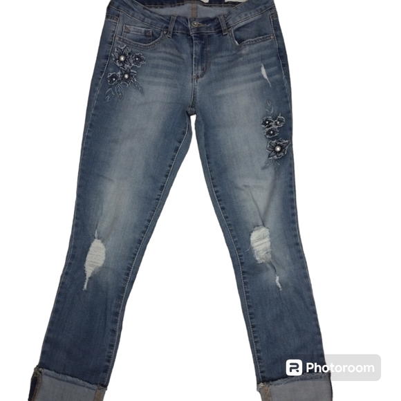 Jessica Simpson Forever Rolled Ankle Jeans - Picture 2 of 9